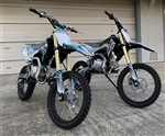 ICE BEAR 125cc WHIP Dirt Bike 4 Speed Manual, Dual Disc Brakes, Anodized Hydraulic Inverted Forks, 17"/14" Aluminum Wheels, Seamless Tubing Frame. Free shipping to your door. Free helmet. 6 month warranty. EPA Approved.